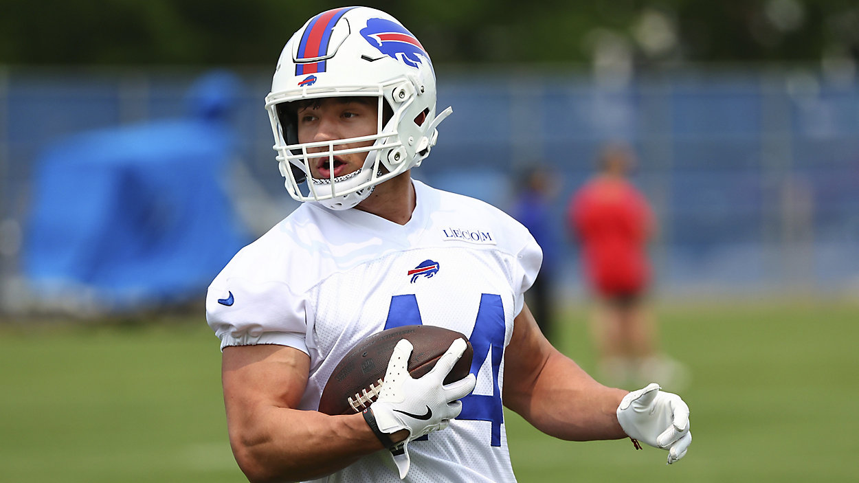 Bills Rookie Gives First Standout Drive Ball to 10-Year-Old Cancer Survivor After Preseason Opener