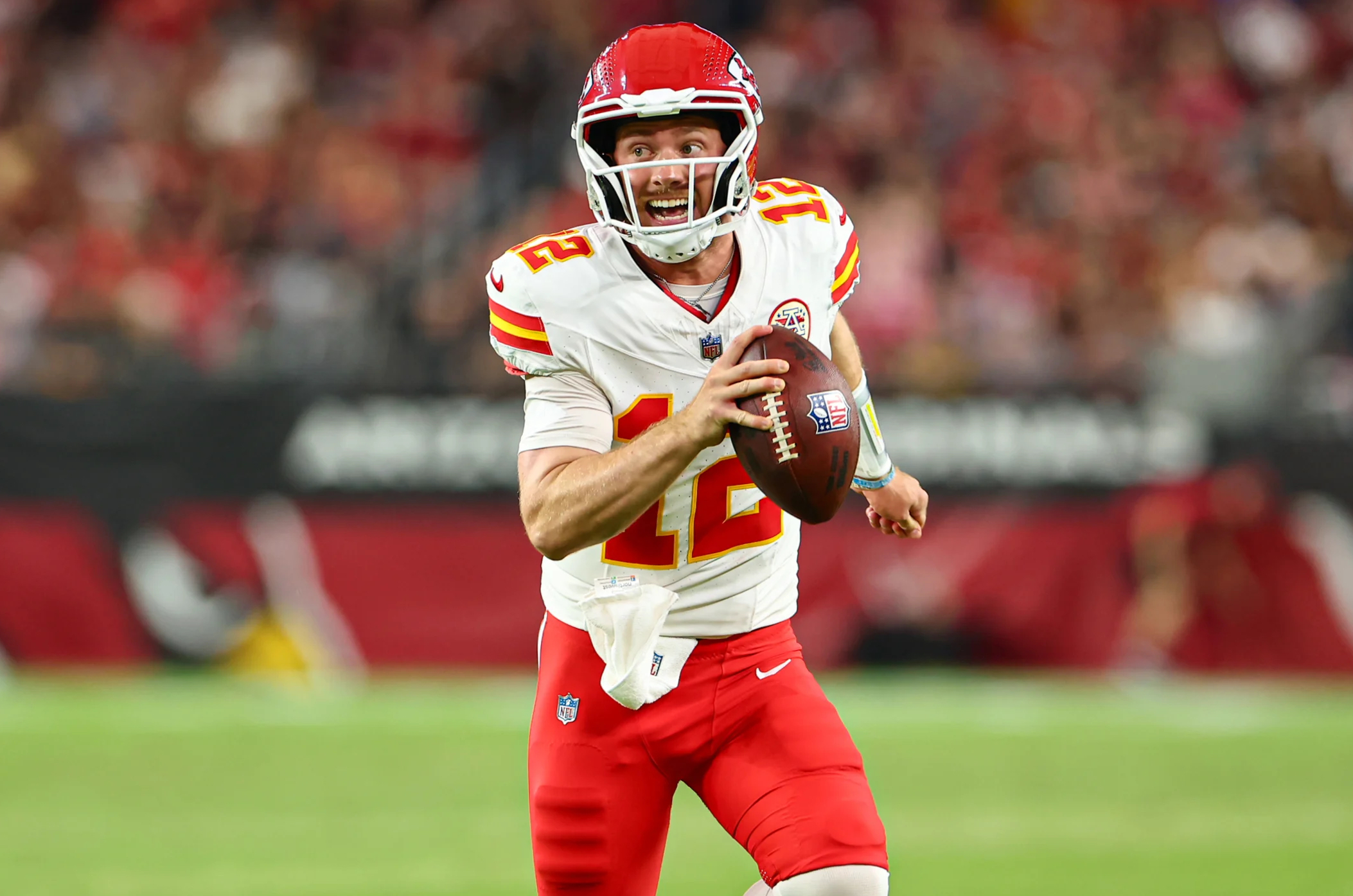 Chiefs Weigh Reunion With QB Beaten Out in 2023 Roster Battle Amid QB3 Turmoil