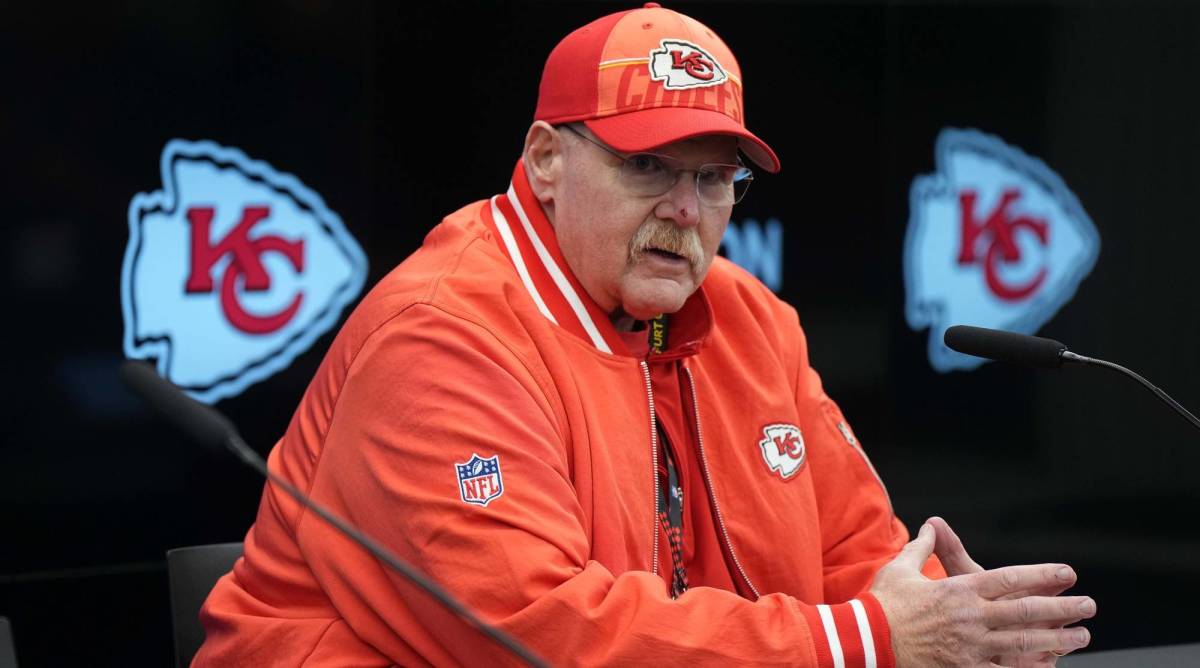 Chiefs Get Positive Injury Update on Xavier Worthy After Scare vs. Chargers