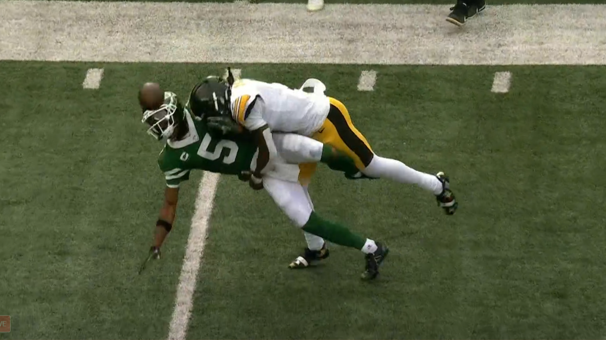 Steelers Cornerback Gets Revenge on Jets Young Star with Crushing HIT STICK After Heated First-Half Clash
