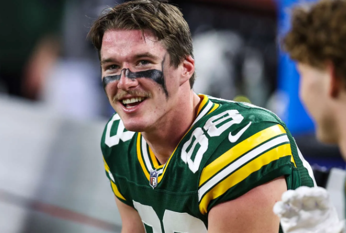 Adam Schefter Confirms Former Eagles Super Bowl Champion Heading to Green Bay to Replace Luke Musgrave