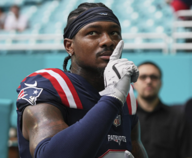 Stefon Diggs Shocks the Online Community by Suddenly Filing a Lawsuit Against an Influencer After a Series of Controversial Accusations