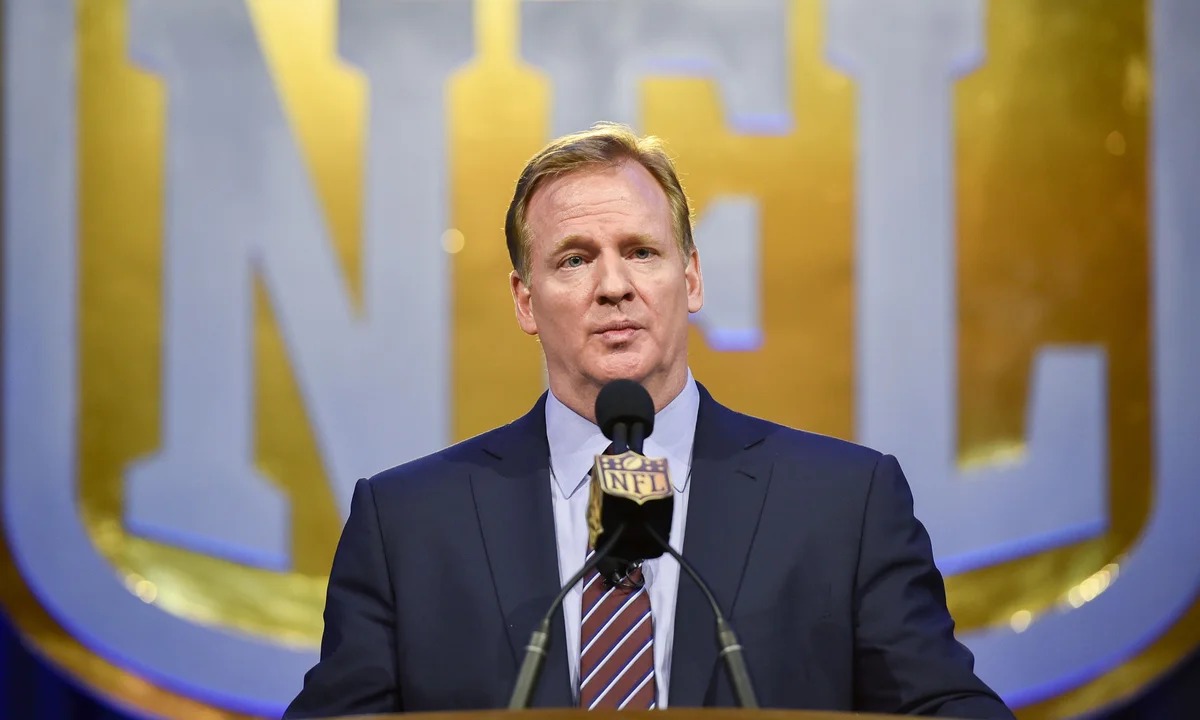 Official: NFL Opens Investigation into ‘MMA-Style’ Takedown in Commanders Game Following Public Outcry