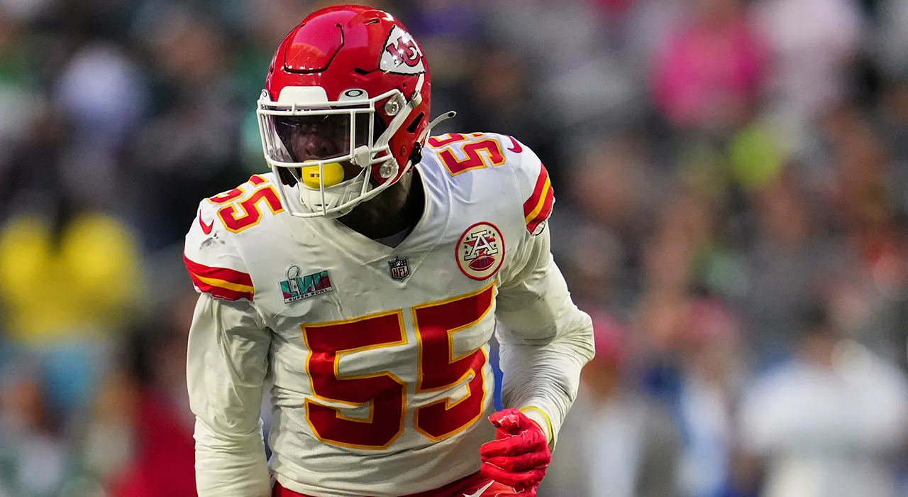 Chiefs Bring Back Two-Time Super Bowl Champion Amid Mike Danna’s Injury