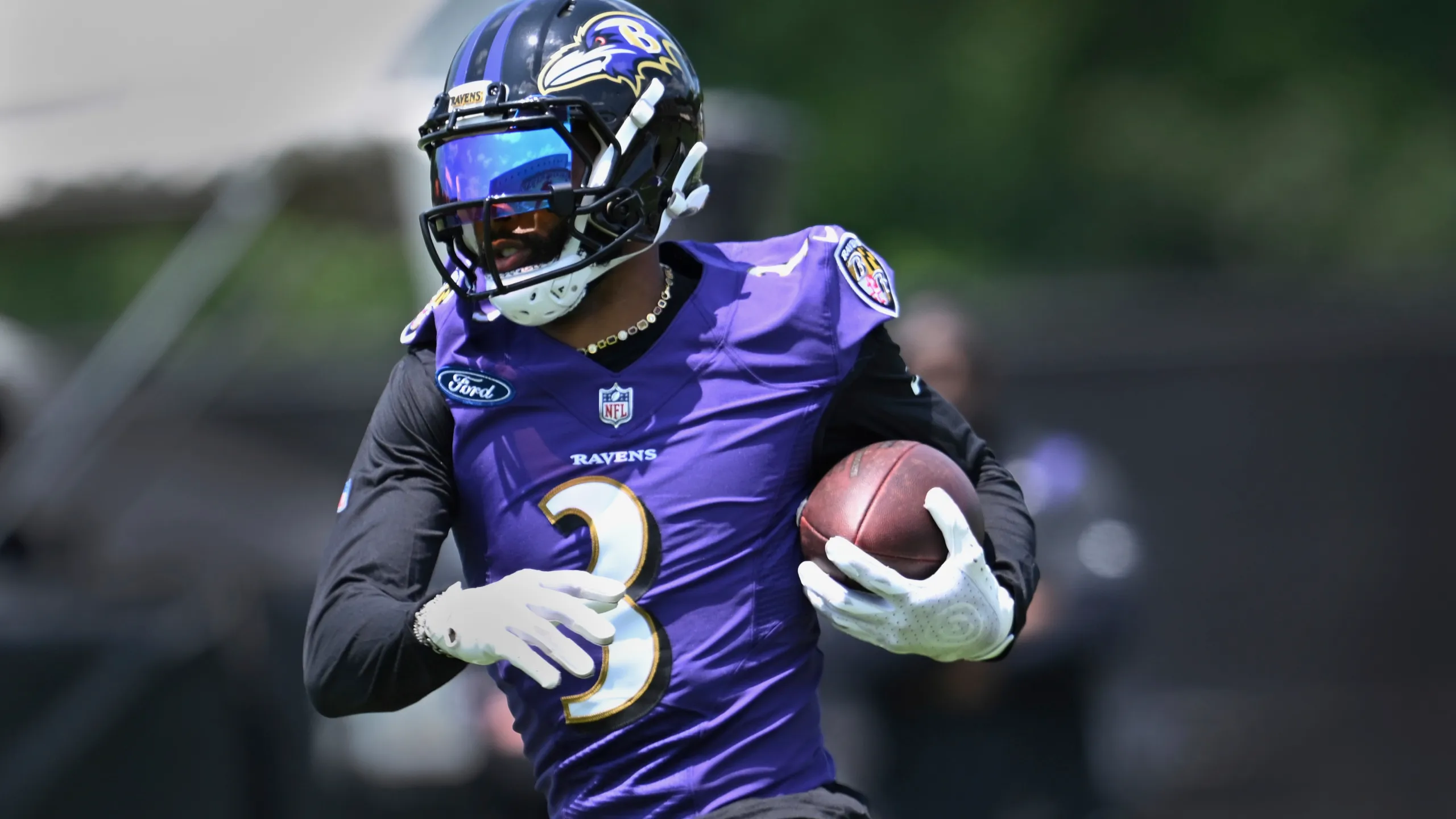 All-Pro SuperStar With 7,987 Yards & 59 Touchdowns Expresses Desire To Join Vikings Amid Uncertainty Over Ryan Kelly & Aaron Jones