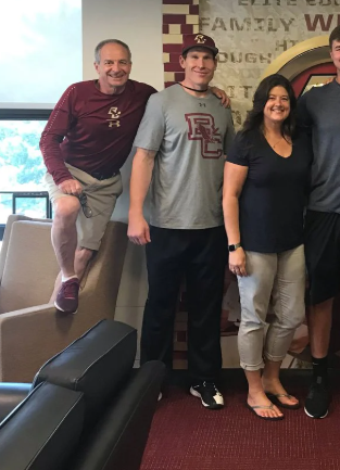 Chicago Bears Rookie Gets a Fan Meeting Organized by His Mother Despite Not Having Played a Single Game for the Team