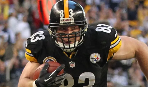 Ex-Steelers Receiver Blames Divorce on Chores: “My Wife Wanted Me to Be Her Housekeeper”