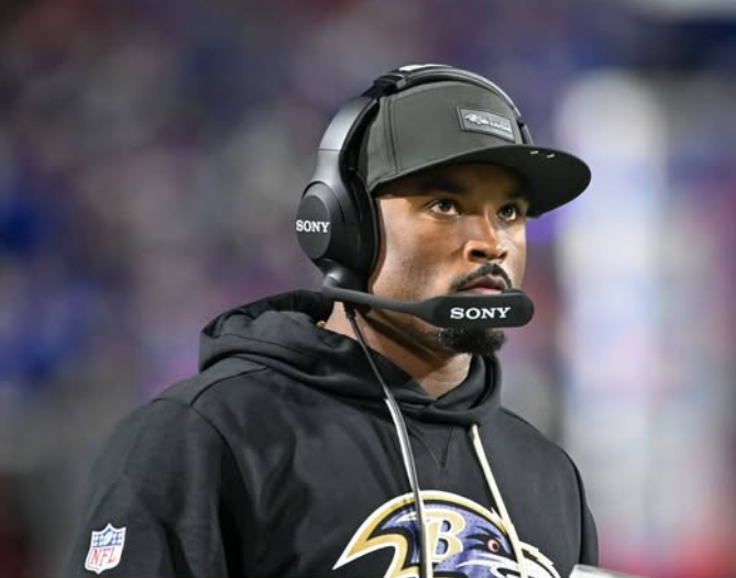 HC Ravens “Threatens” DC Zach Orr in Tunnel After Home Loss to Texans – Fans Rally Behind John Harbaugh