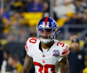 Ex-Bears Cut by Giants From Practice Squad After 2 Weeks, Pleads for Bears Reunion