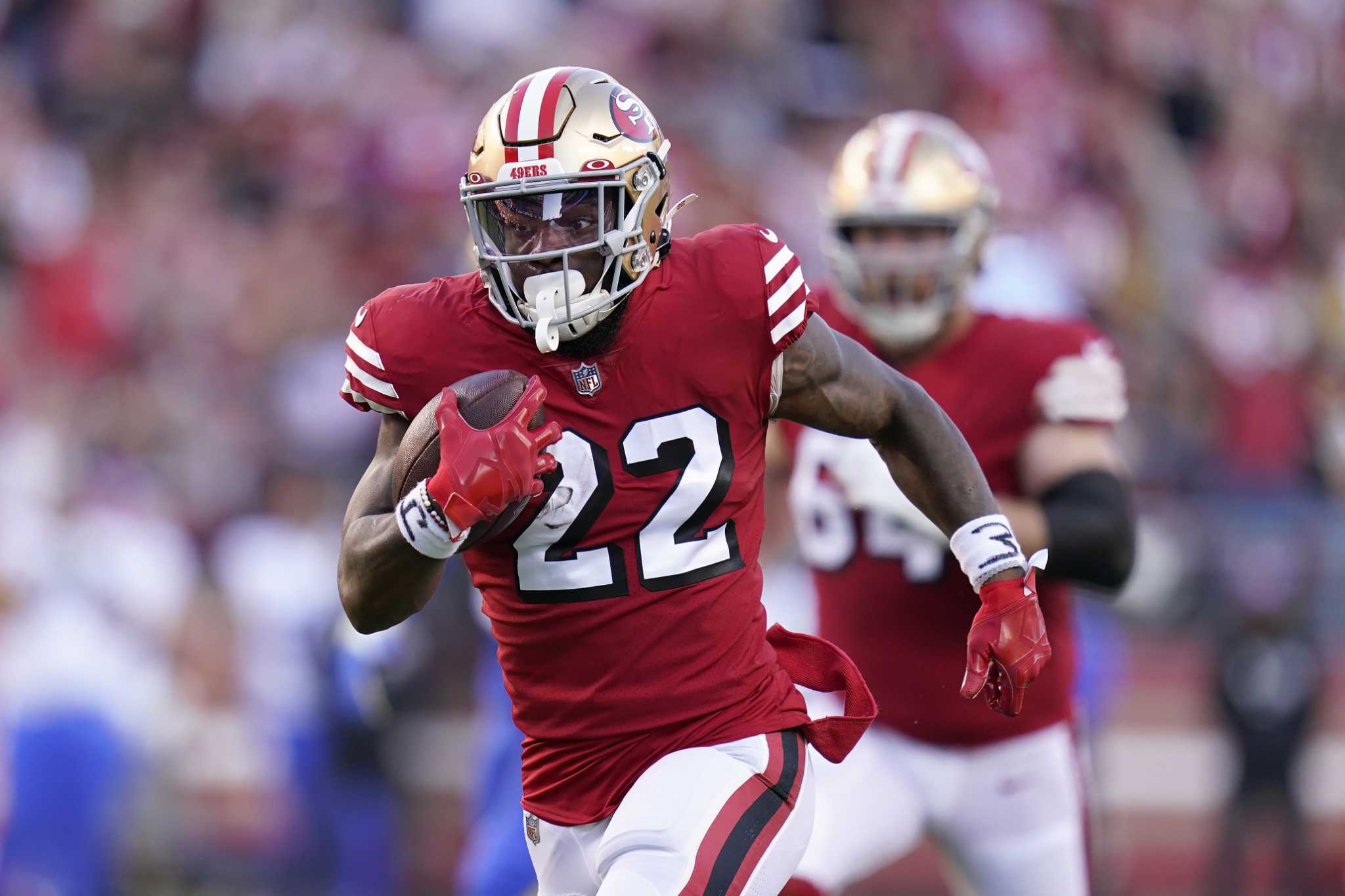 49ers Reunite with Veteran RB on One-Year Deal Amid Secondary Injury Storm
