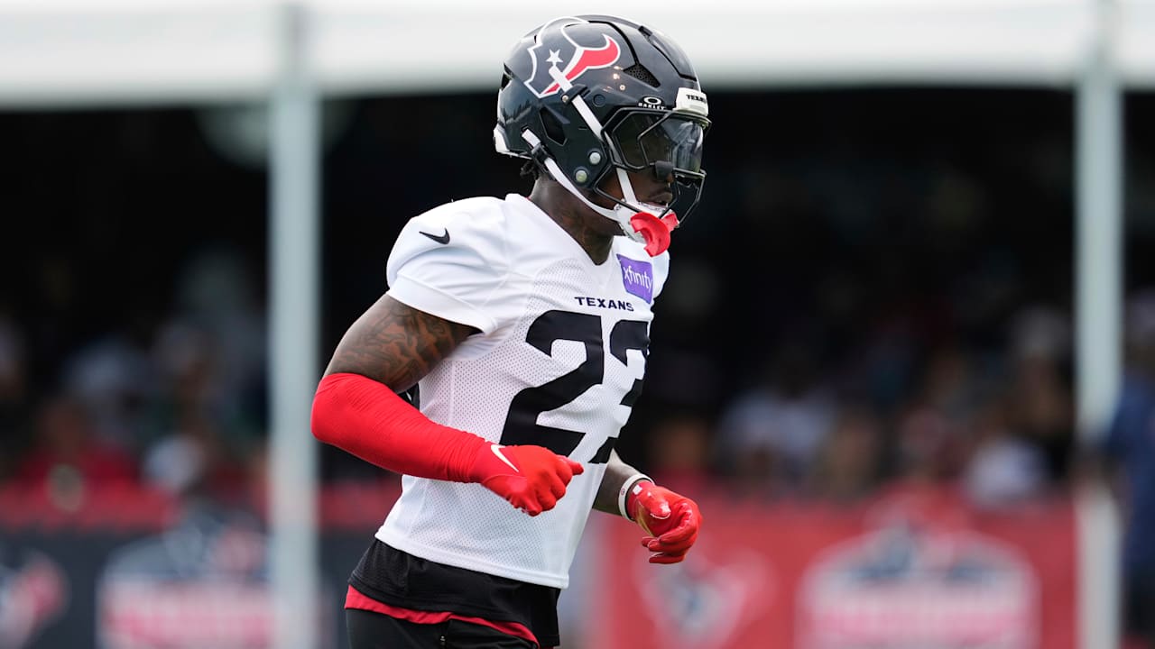 Eagles Work Out With Former Safety Just 10 Hours After Texans Release — Despite Past Criticism