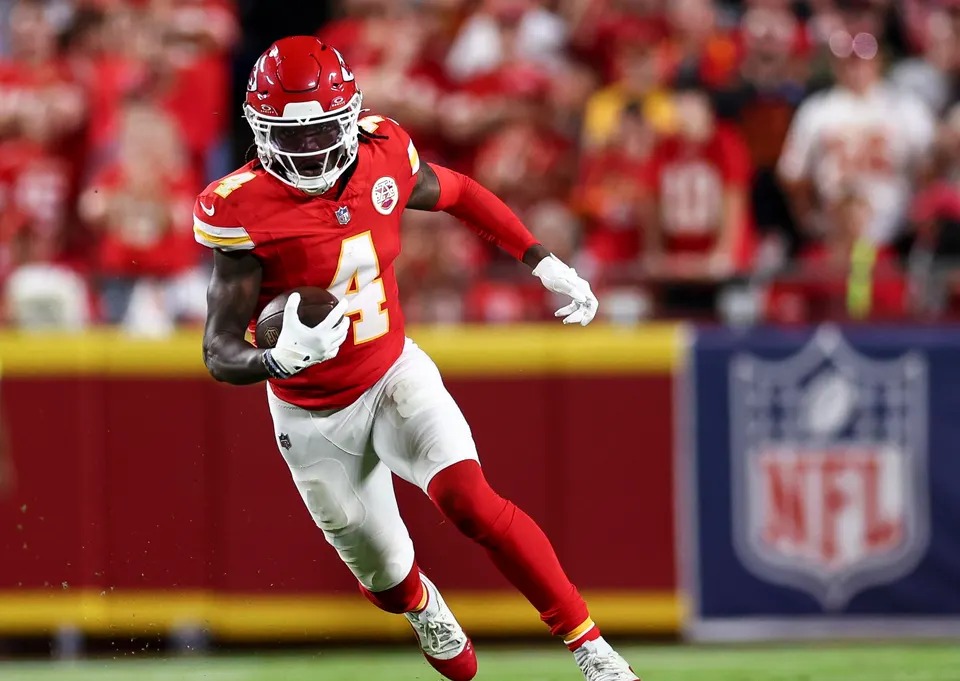 Chiefs Fan-Favourite WR Faces Family Tragedy After Week 5 Game as Military-Trained Skydiving Instructor Dies in Nashville