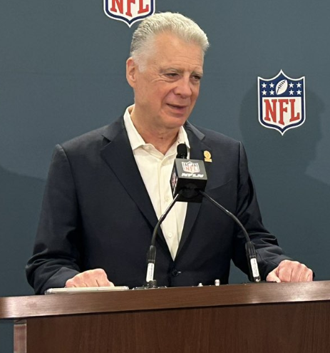 Just 12 Hours After T.J. Watt’s Injury, Steelers Owner Art Rooney II