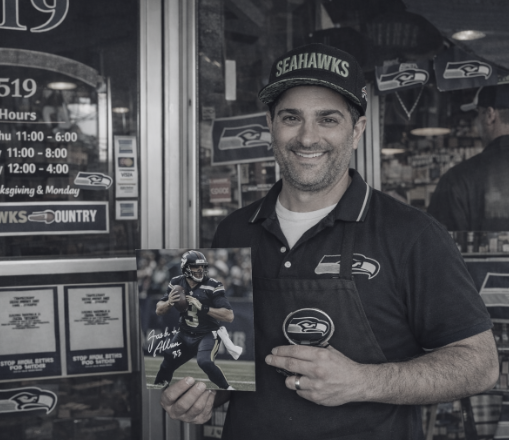 All Seattle Seahawks Players and Fans Are Deeply Heartbroken and Paying Tribute to the Eternal Loss of Ivar's Legend Chris Bertucelli – The Man Who Always Provided the Best Meals for the Seahawks