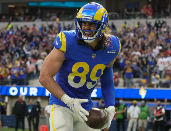 Rams Successfully Re-Sign Super Bowl LVI Tyler Higbee After Offering Him an Irresistible Contract Deal — And Higbee Quietly Accepts
