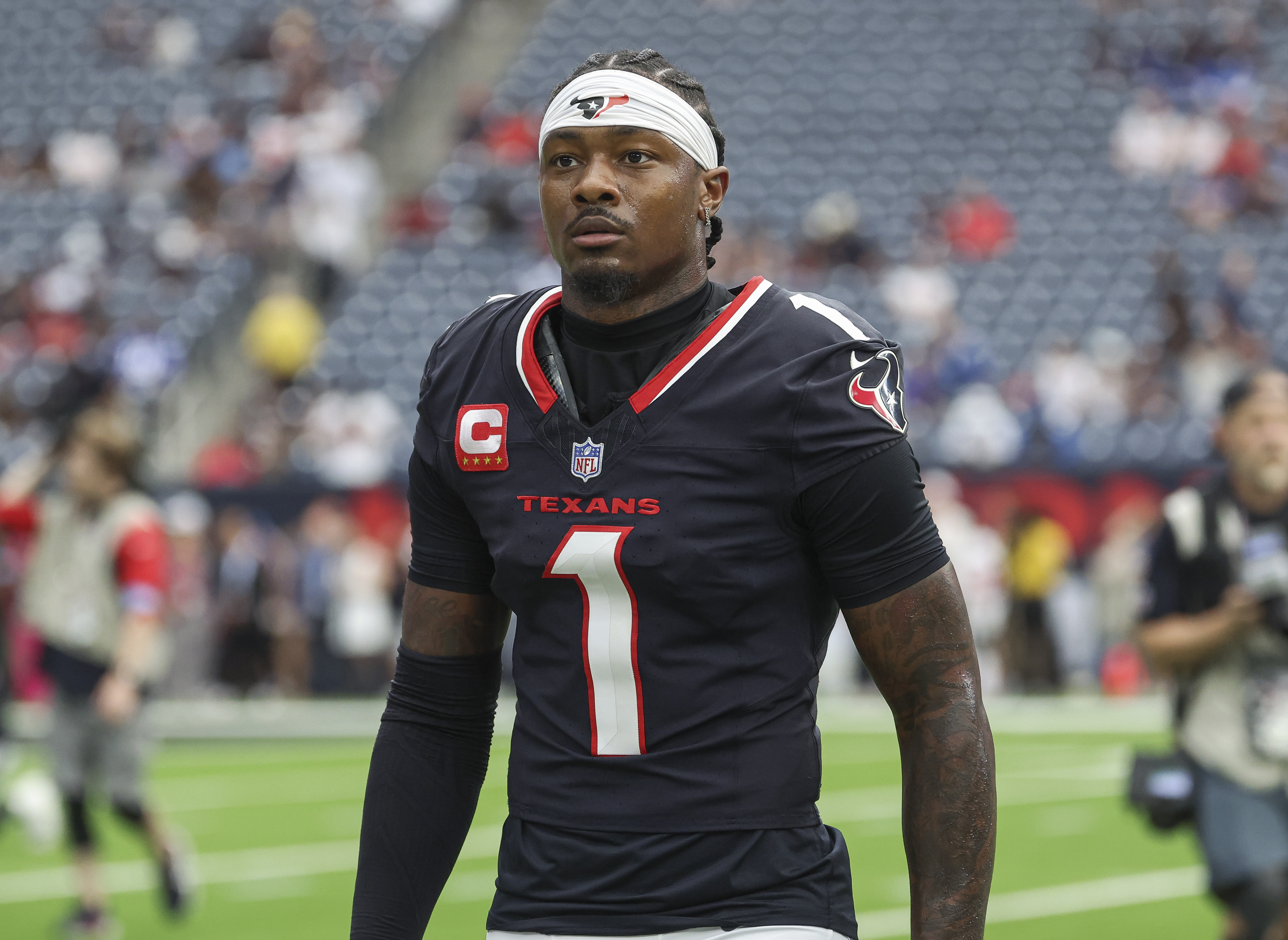 Just 12 Hours After Being Released by the Patriots, Stefon Diggs Expresses Desire to Return to Houston, to Continue an Unfinished Career Journey with the Texans