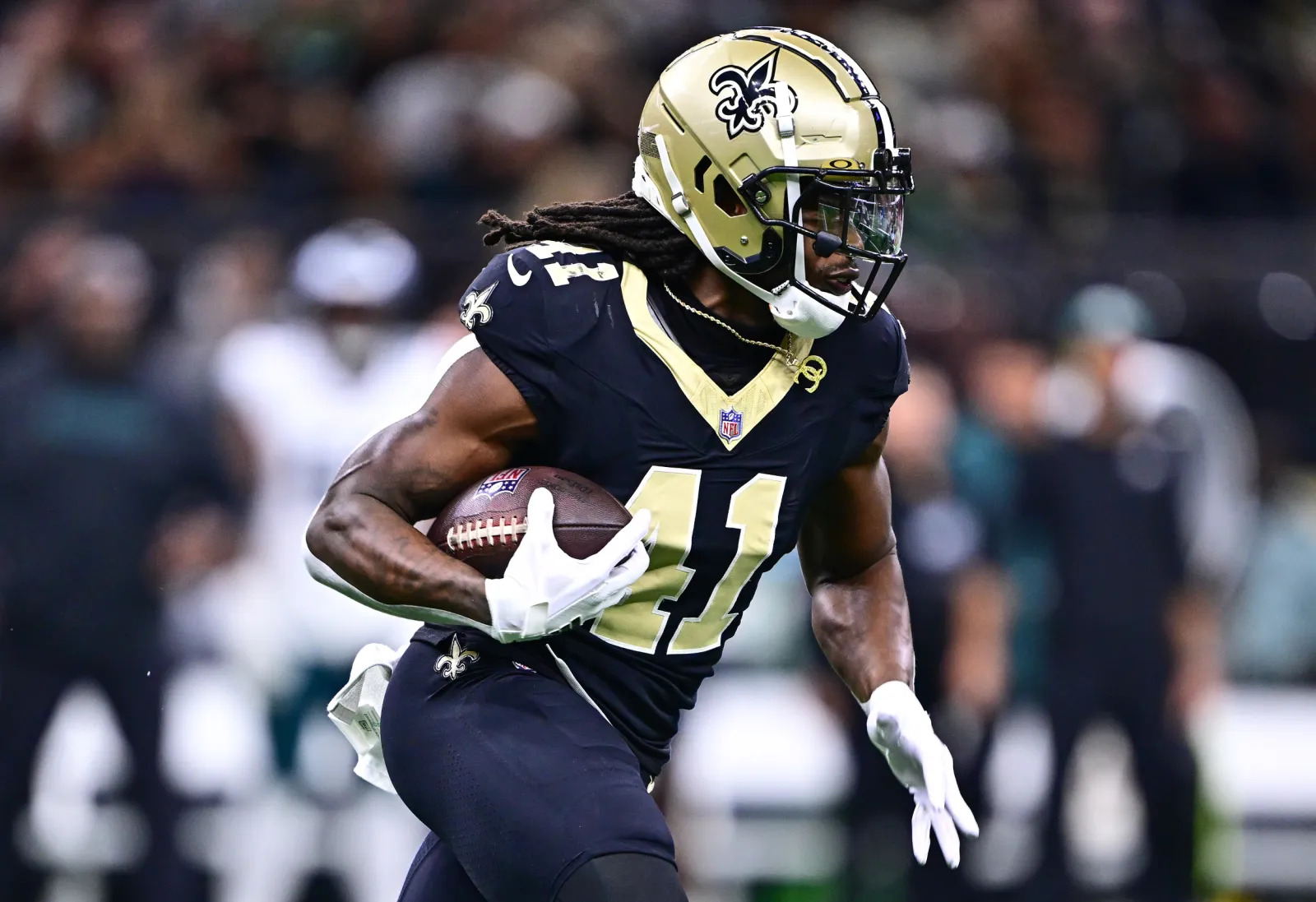 Seahawks Compete With Broncos and Washington Commanders to Sign $67 Million Running Back to Replace Kenneth Walker
