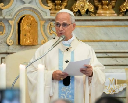 Pope Leo XIV Calls for Peace Amid U.S.–Iran Tensions, Warns “War Is Not Holy”