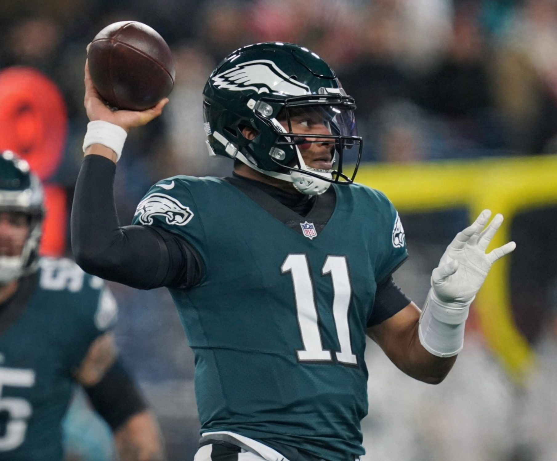 Just 12 Hours After Being Released by the Patriots, Former Superstar QB – The Most Sought-After Quarterback in the NFL with Over 96 Career TDs – Expresses Desire to Join the Eagles