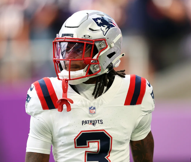 Just 3 hours after learning he is no longer in the team’s plans, the Patriots’ most debated WR refuses to practice – the New England community is disappointed after seeing him at a downtown bar